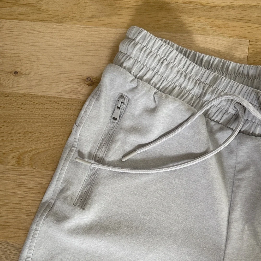 Old Navy Women’s High-Rise Joggers - Picture 3 of 9